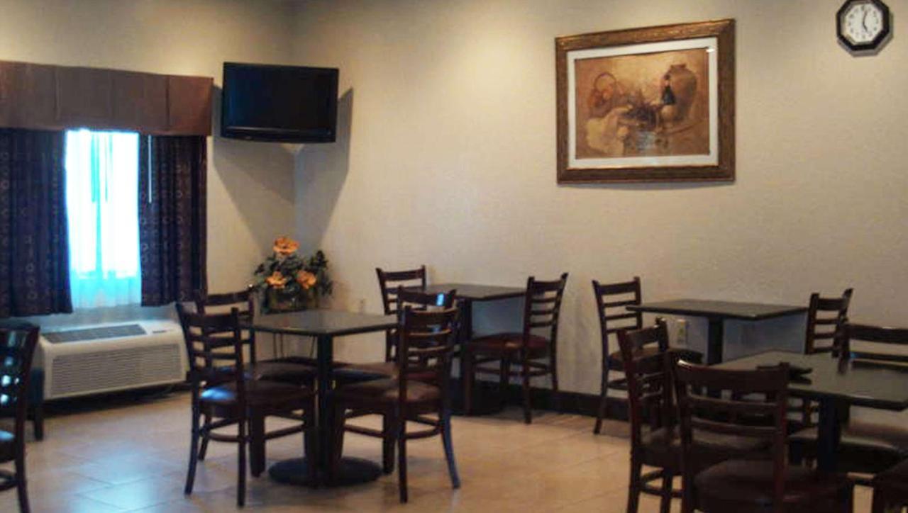 Western Motel Inn And Suites Hazelhurst Hazlehurst Екстер'єр фото
